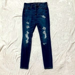 American eagle size 6 distressed jeans